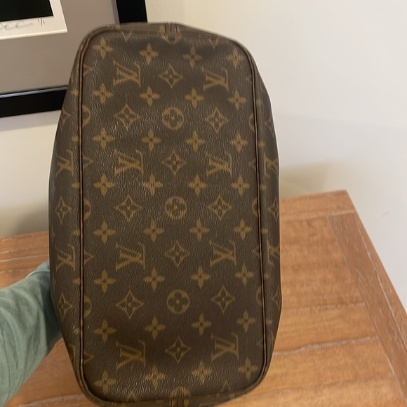 Louis Vuitton classic Monogram print Neverfull MM - Picture 5 of 10